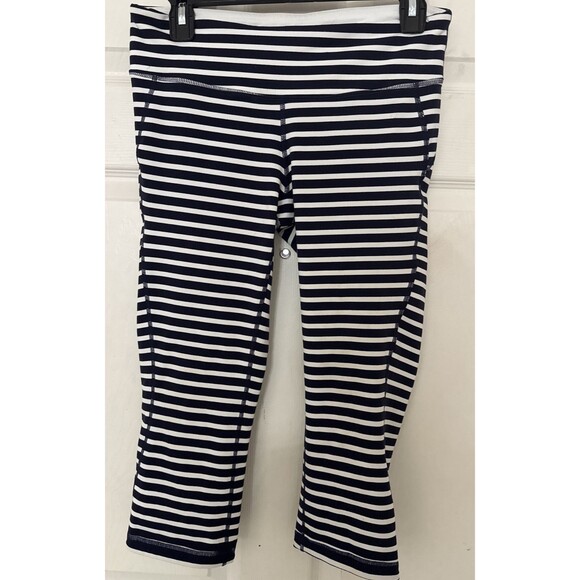 EUC New Balance J.crew Collection Womens Striped Cropped Capri Leggings - M - Picture 1 of 3